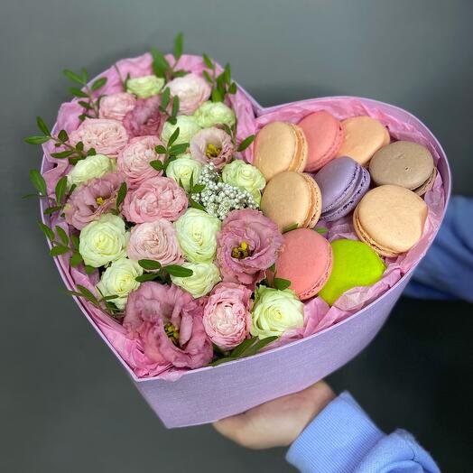 Бокс с макаронс Нежный