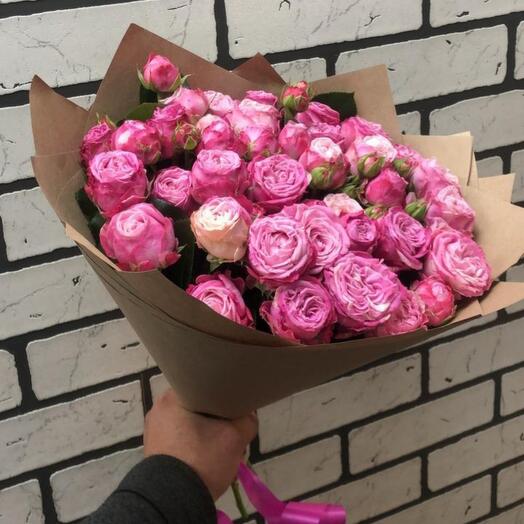 15 bush peony-shaped roses