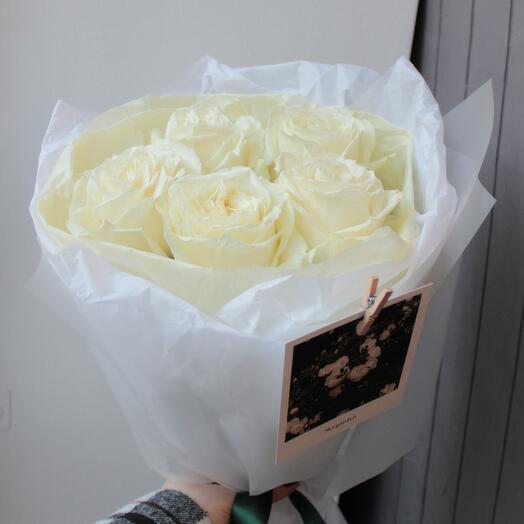 White roses
