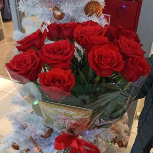 Bouquet of Bordeaux roses