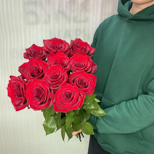 Bouquet of 11 gorgeous red roses