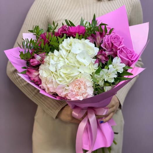 Bouquet with white hydrangea