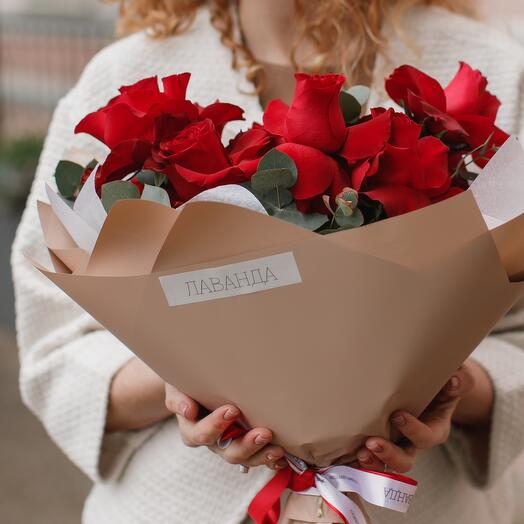 Ramo de rosas rojas