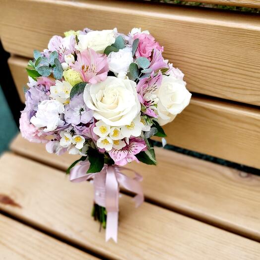 Bride's bouquet 20