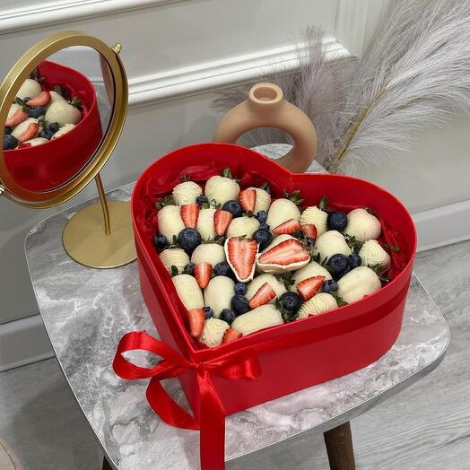 Strawberries in chocolate - "Daddy"