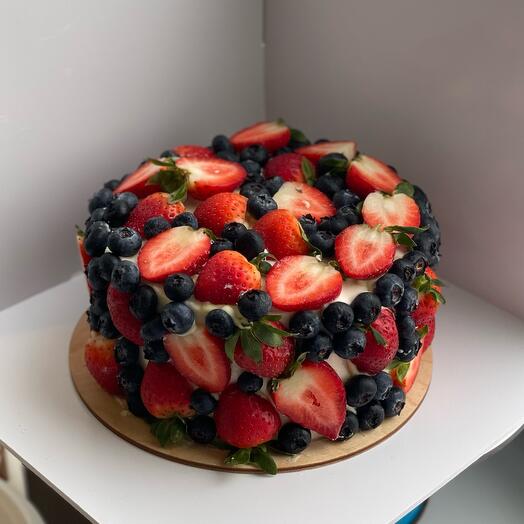 Berry Explosion cake