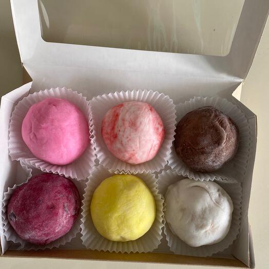 Mochi set of 6 pieces