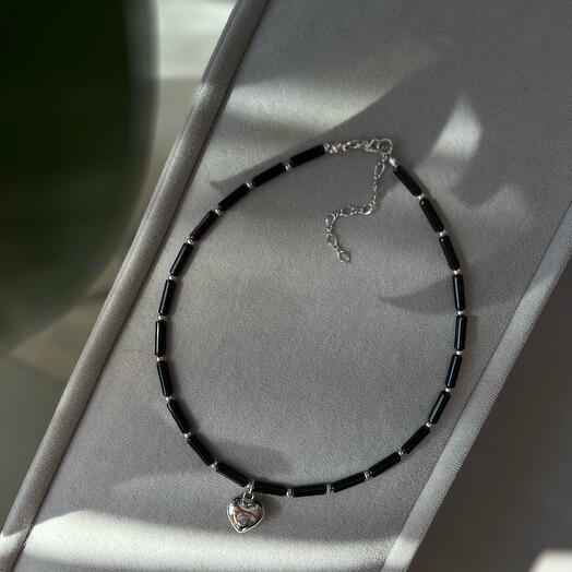 Чокер из трубочек оникса с сердечком