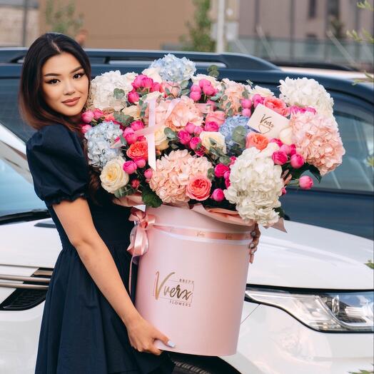 Композиция в коробке