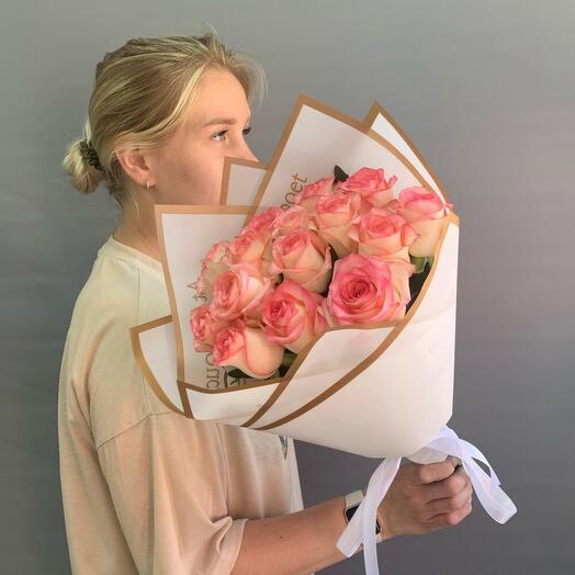 Букет из розовых роз 15 шт