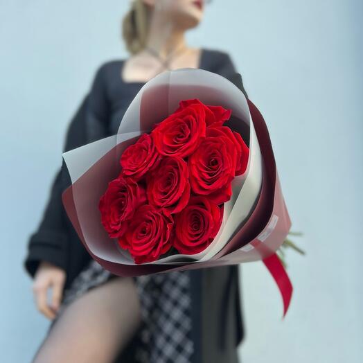 Bouquet «Bordeaux» (7 red roses)