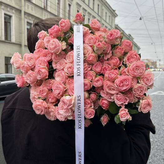 29 кустовых роз под ленту