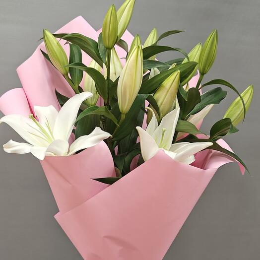 Букет лилий