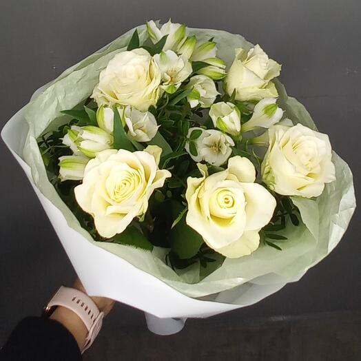 Compliment bouquet with white roses