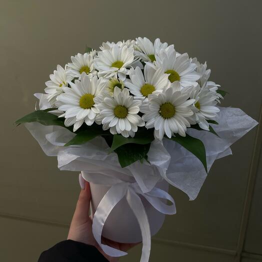 Композиция в шляпной коробке « Ромашки » + сладкий подарок 🎁