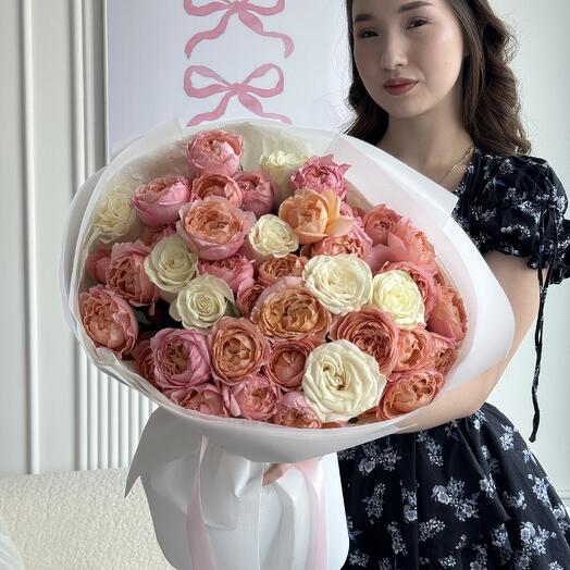 Букет с пионовидной джульеттой