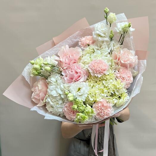 Original bouquet of French rose, hydrangea, eustoma and dianthus
