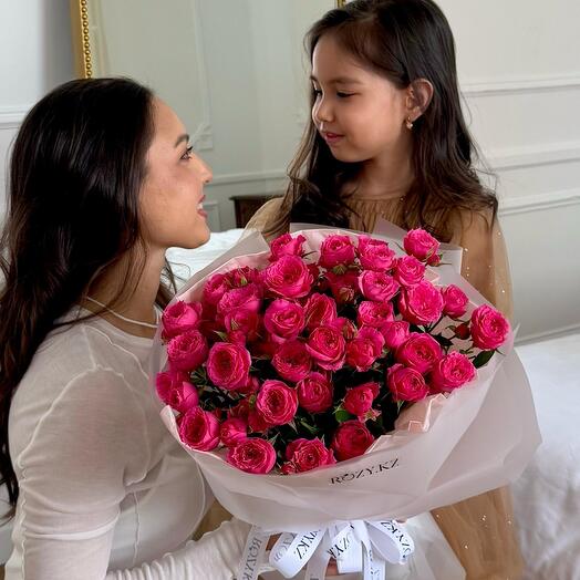 Букет из 9 кустовых роз