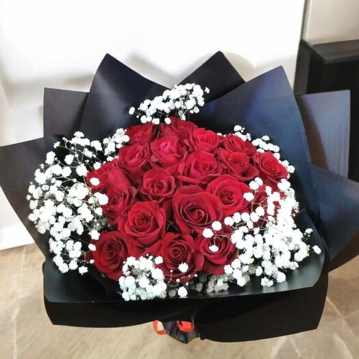 Opulent Red Rose Arrangement