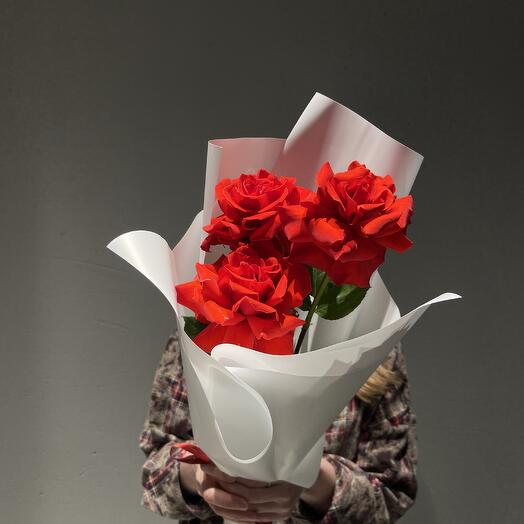 Bouquet of red lace roses 3 pcs per pack
