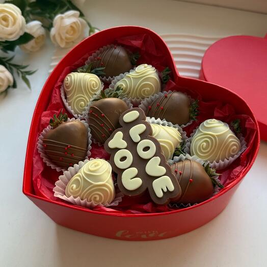 Клубника в шоколаде I LOVE YOU