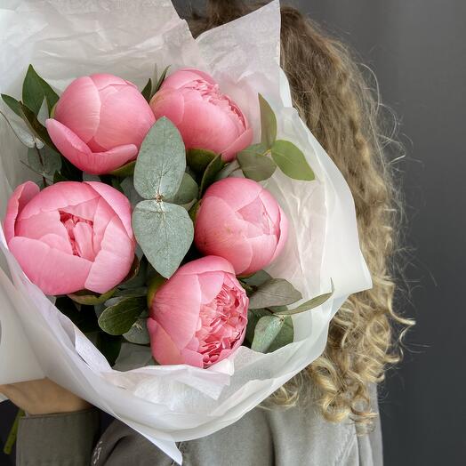 Пионы с эвкалиптом 🍀