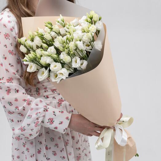 Белая эустома