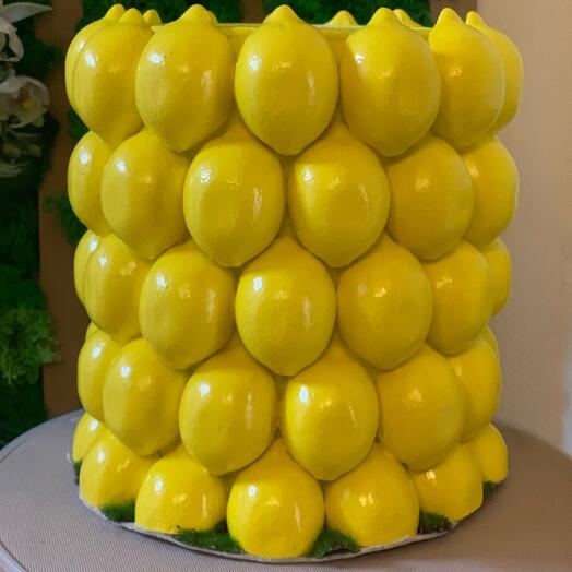 Ваза из лимонов