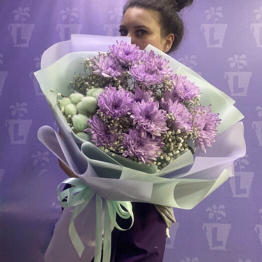 Букет из цветных хризантем «Purple»