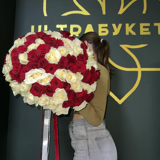 Букет из 101 красно-белой розы 50см