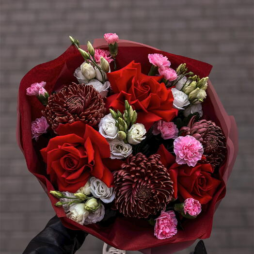 Букет «Яркий» из хризантем,французских роз и Шабо️