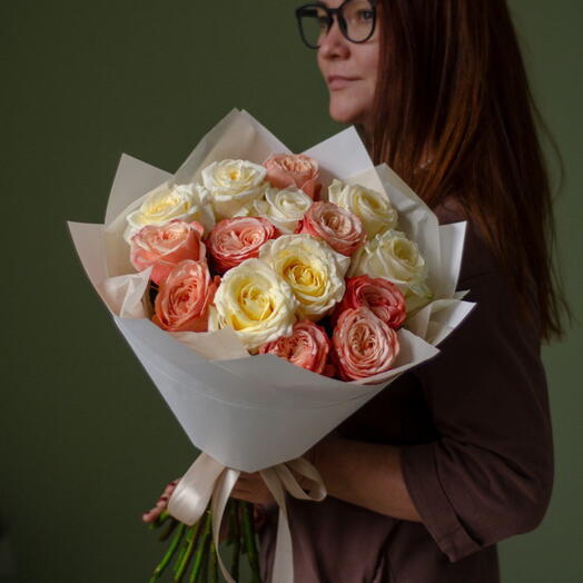 Микс сливочных роз