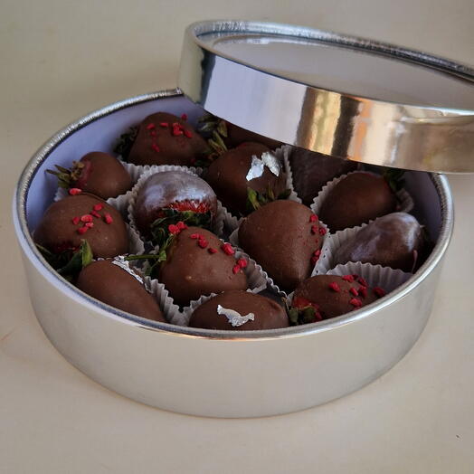 Клубника в шоколаде Серебро, размер S