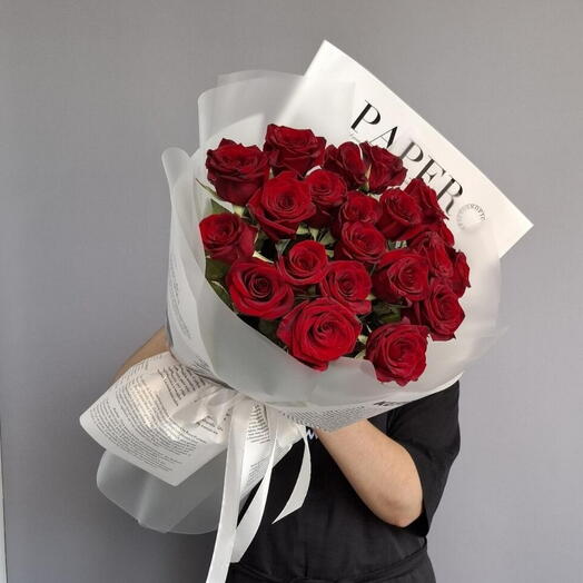 Букет красные розы 19 штука