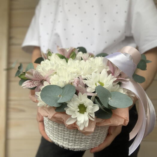 Нежный букет 💐 комплимент с альстромерией и хризантемой