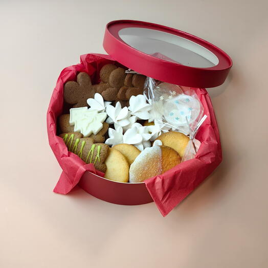 Новогодний подарок с логотипом в подарочной коробке