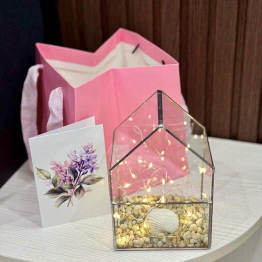 Новогодний домик с гирляндой