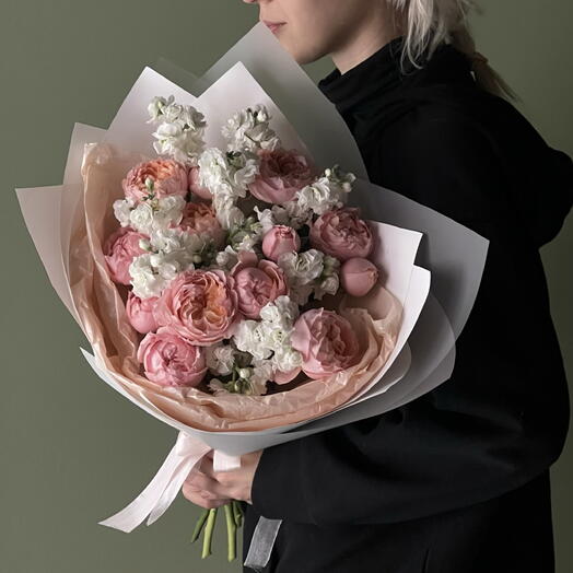 Bouquet of peony-style spray rose and white matthiola ФВ 62