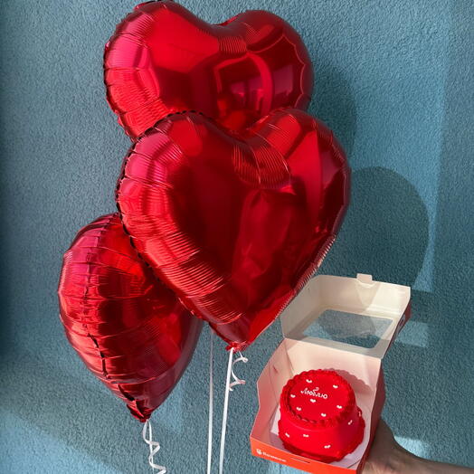 Комбо Бенто торт + набор воздушных шаров