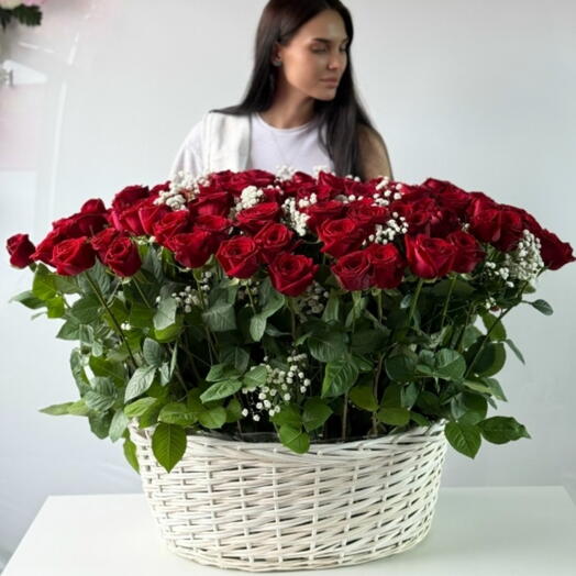 Корзина с цветами 101