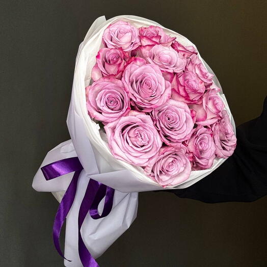 Монобукет из 15 розовых роз