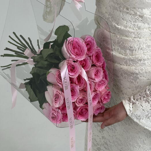 Элегантная роза в удобной переноске