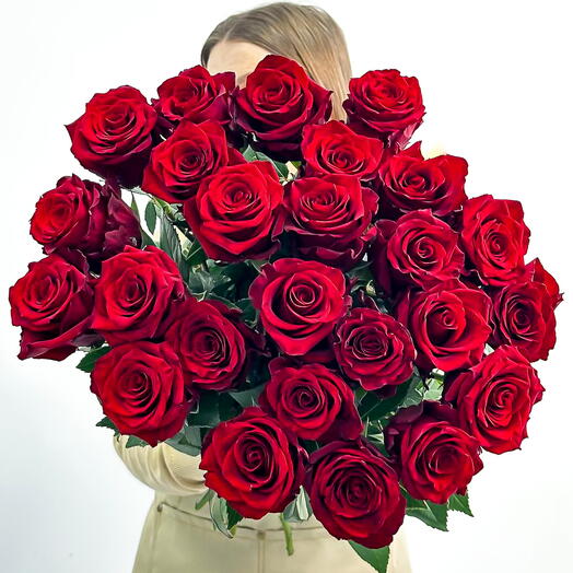 Розы красные 25 шт