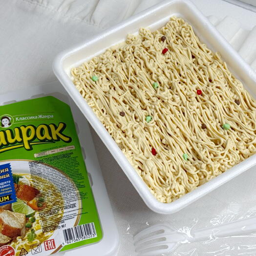 Бенто Тортик Лапша