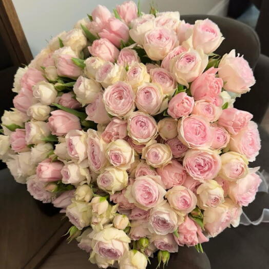 Моно букет кустовых пионовижных роз 💓