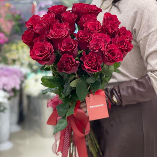 Букет красных роз "Royal rose"