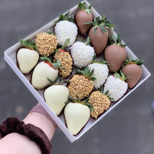 Chocolate strawberries with walnut decoration