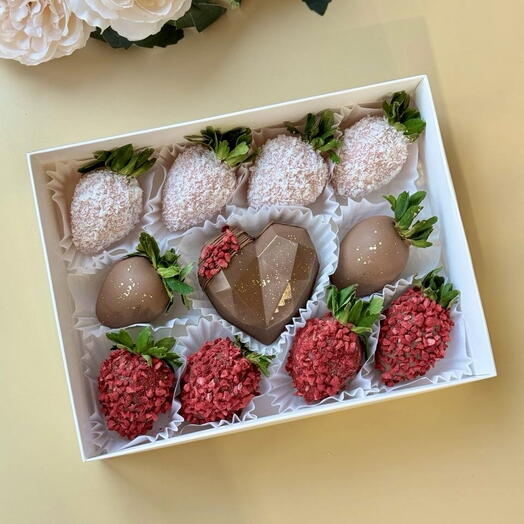 Клубника в шоколаде, шоколадное сердце