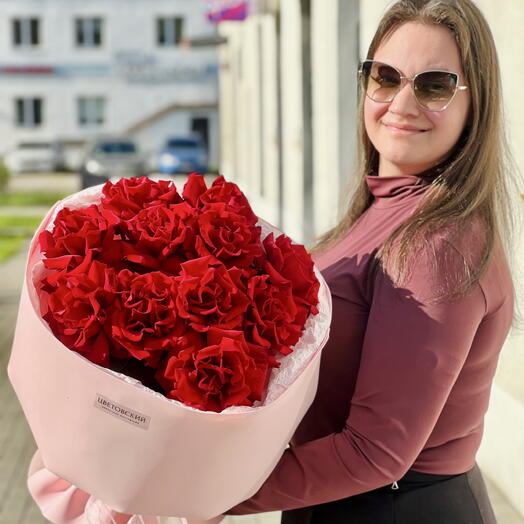 Монобукет из 11 красных роз
