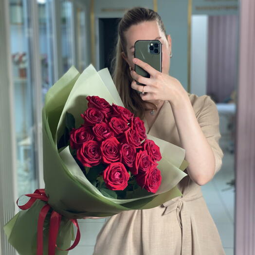 Моно букет розы красные